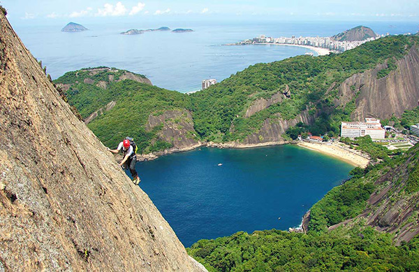 Escalada no Rio de Janeiro: 50 vias clássicas no Brasil.